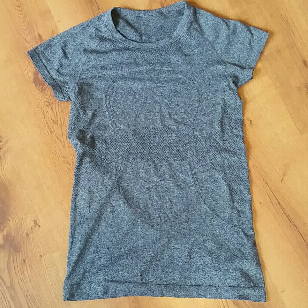Lululemon shirt grey 8